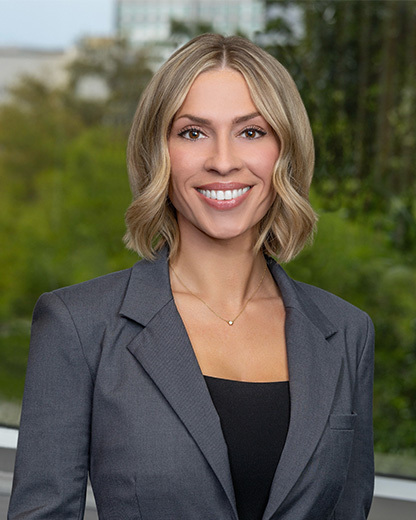 Bridget Dennis, Shutts & Bowen LLP Photo